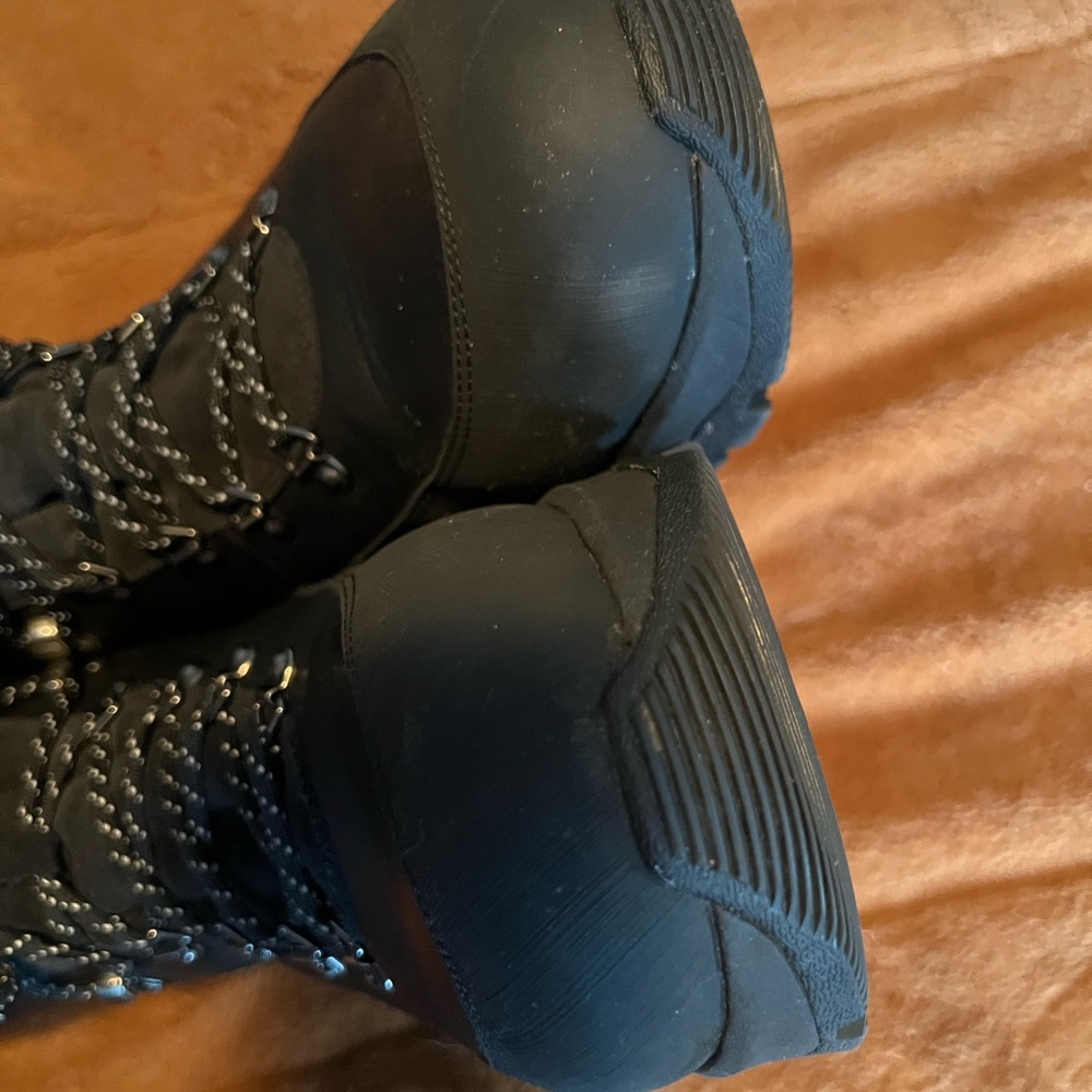 FitFlop $225 Neo-D waterproof fleece lined hiking boots W10 - Picture 7 of 14